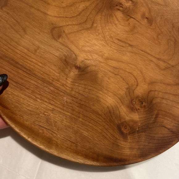 Myrtlewood wooden round tray modern farmhouse decor - Picture 13 of 16